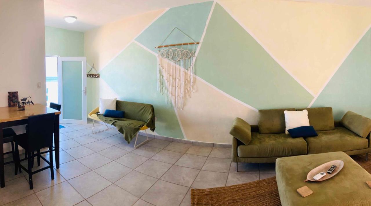 הוילה ארסיבו Casita Familiar Con Vista Al Mar Y Piscina מראה חיצוני תמונה